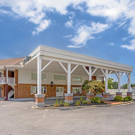 Quality Inn Smoketown  Екстер'єр фото