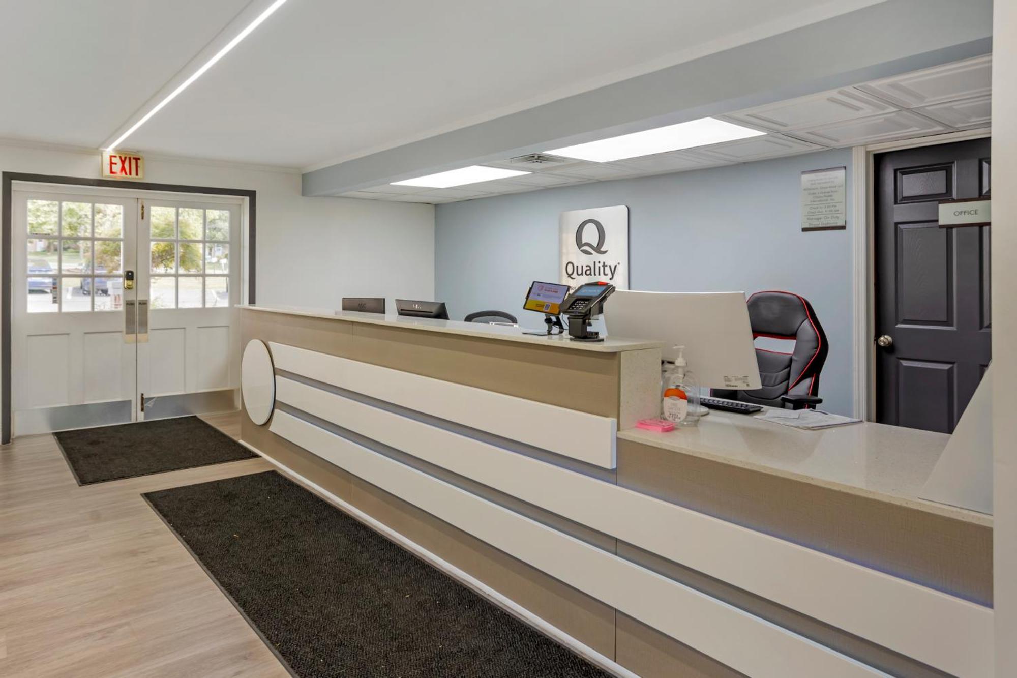 Quality Inn Smoketown  Екстер'єр фото