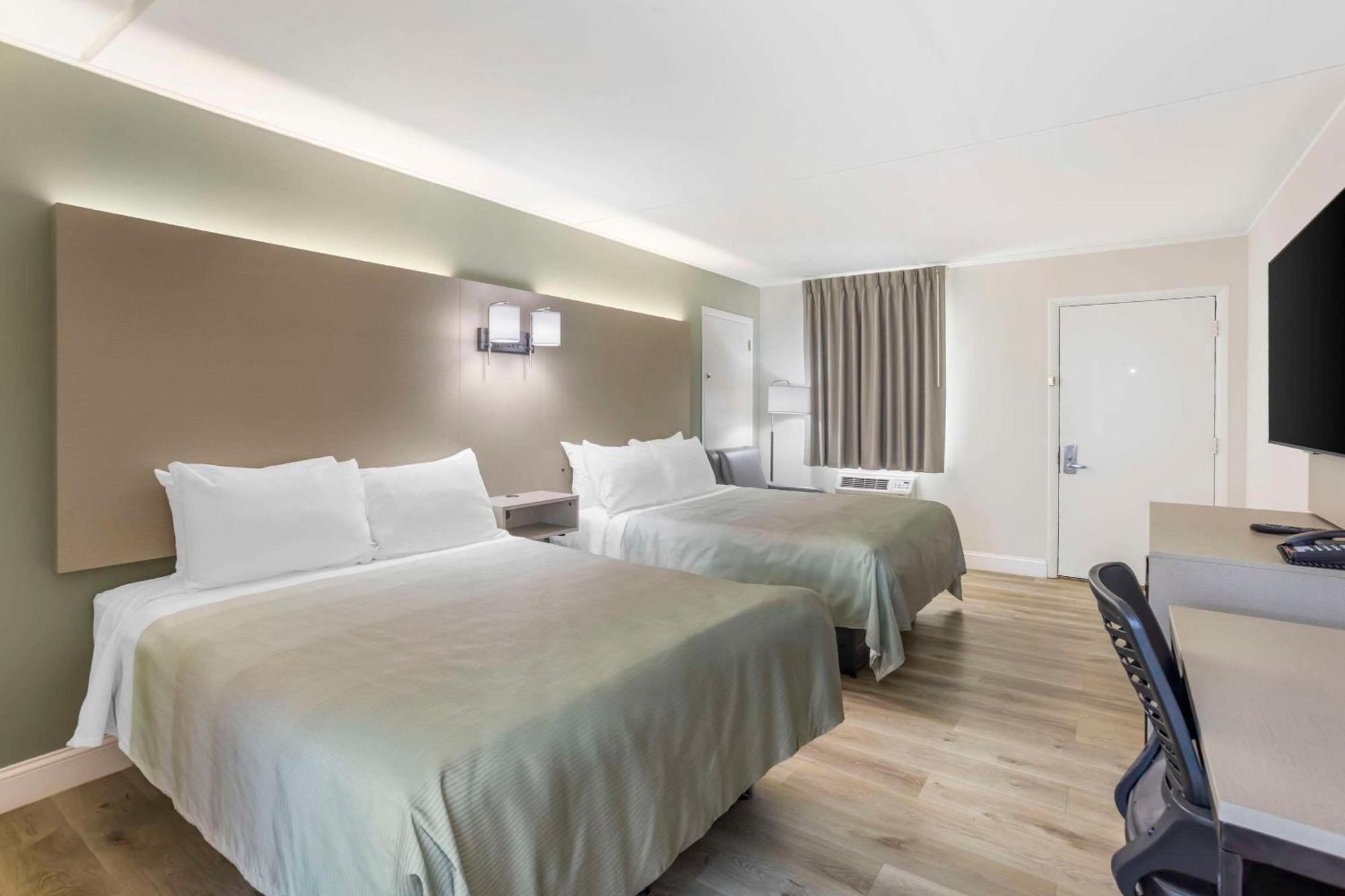 Quality Inn Smoketown  Екстер'єр фото