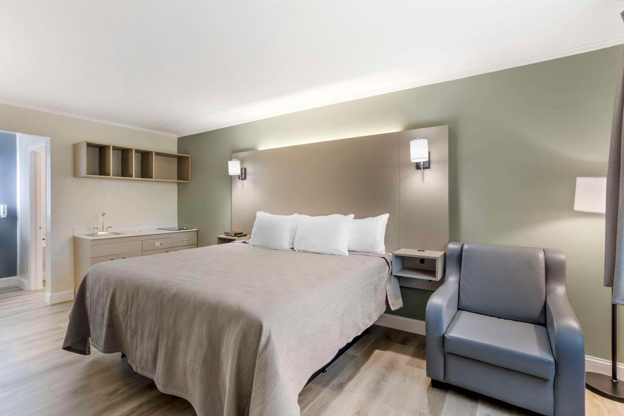 Quality Inn Smoketown  Екстер'єр фото
